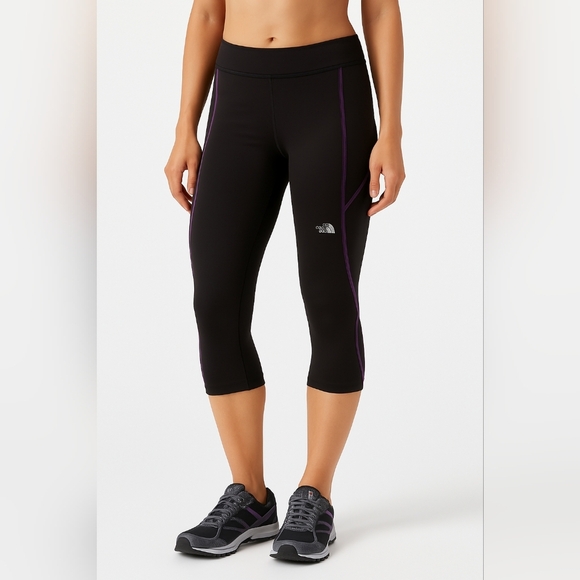THE NORTH FACE Black Casual Capris with Purple Accents (#1,570) - Picture 1 of 5